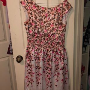 A line dress with pockets!